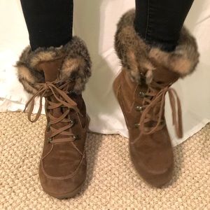 Fur trim lace up boots